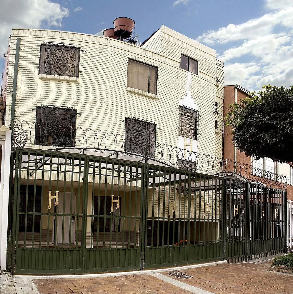 Apartahotel Los Alcazares Bogota